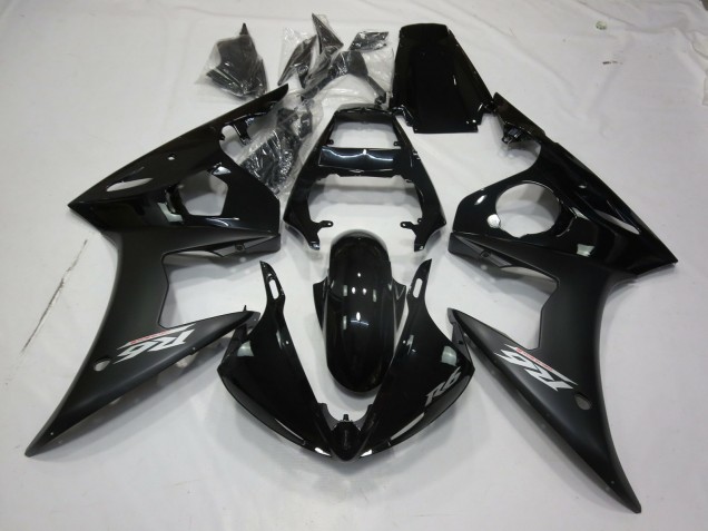 03-04 Negro Mate R6 Carenado