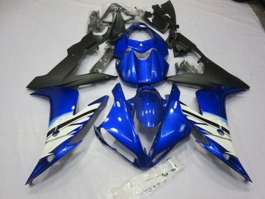 04-06 Azul & Blanco R1 Carenado