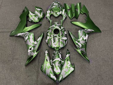 04-06 Verde Oscuro Camuflaje R1 Carenado