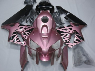 05-06 Rosa Rosa Llama CBR600RR Carenado