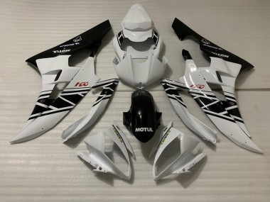 06-07 Diseño Blanco Negro R6 Carenado