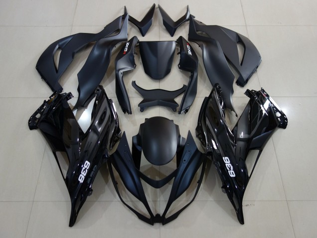 07-08 Logotipo 636 Negro Brillante ZX6R Carenado