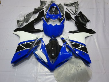 07-08 Negro Blanco & Negro R1 Carenado