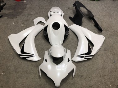 08-11 Estilo Blanco & Negro CBR1000RR Carenado