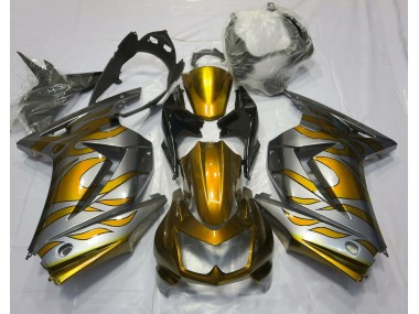 08-12 Oro & Plata Llama Ninja 250 Carenado
