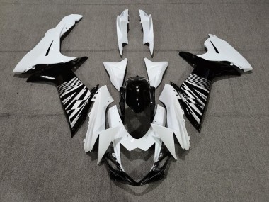 11-24 Negro Blanco & Plata GSXR 600-750 Carenado