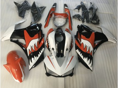 15-18 Tiburón Naranja & Blanco R3 Carenado