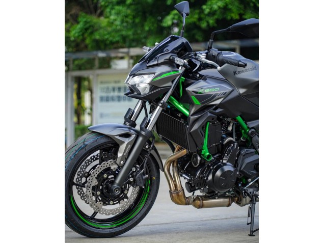 Carenados Moto Kawasaki Ninja Z650 2020-2025 - Negro Verde