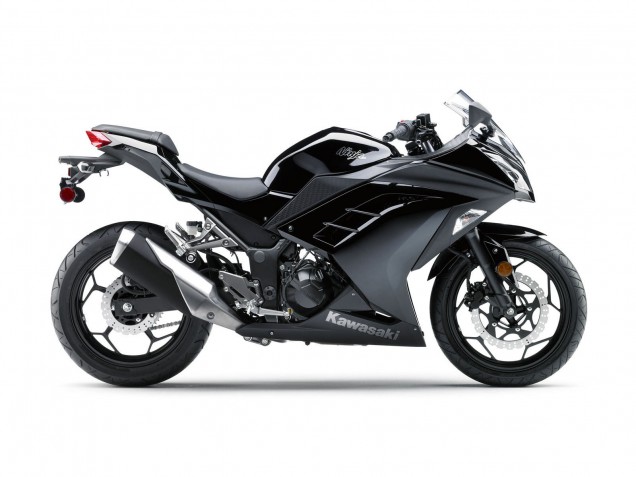 Carenado Moto Kawasaki EX300 2013-2017 - Negro Brillante Negro Mate