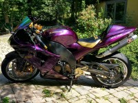 Compré un kit de carenado completo con tanque de gasolina en un color Pearl Purple personalizado. y finalmente superó mis expectativas no solo de un gran producto, sino también de un excelente equipamiento OEM. El servicio al cliente fue excelente y me guió durante todo el proceso. ¡Aconsejo a todos que paguen por el envío acelerado porque mi kit llegó del extranjero, perfectamente empaquetado, en 17 días! Estoy muy contento con toda esta experiencia y espero volver a trabajar con esta empresa en un futuro muy cercano.